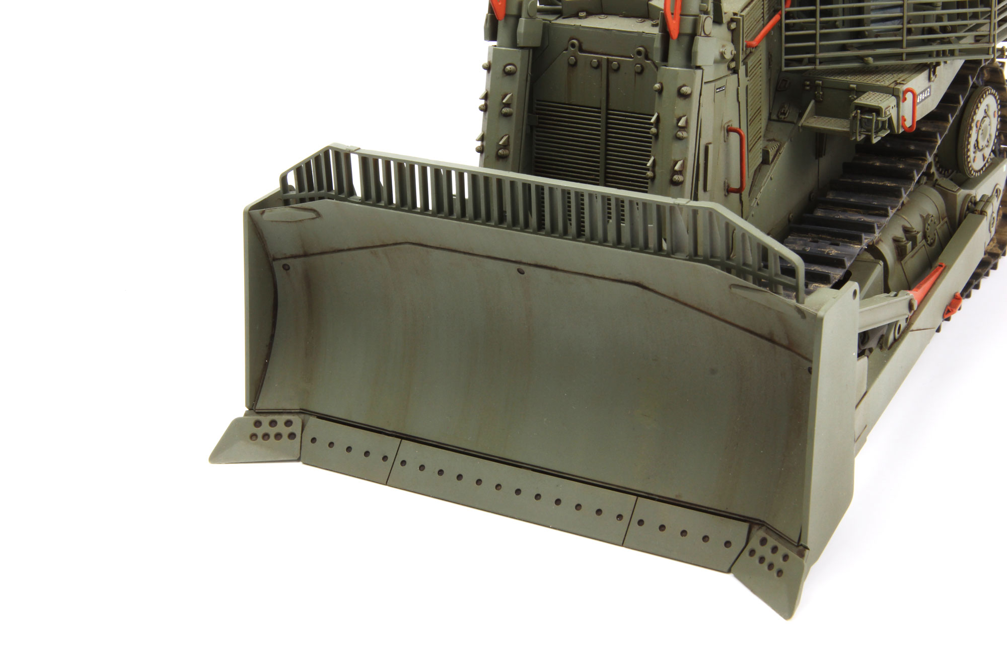 SS-010   D9R ARMORED BULLDOZER w/SLAT ARMOR Meng