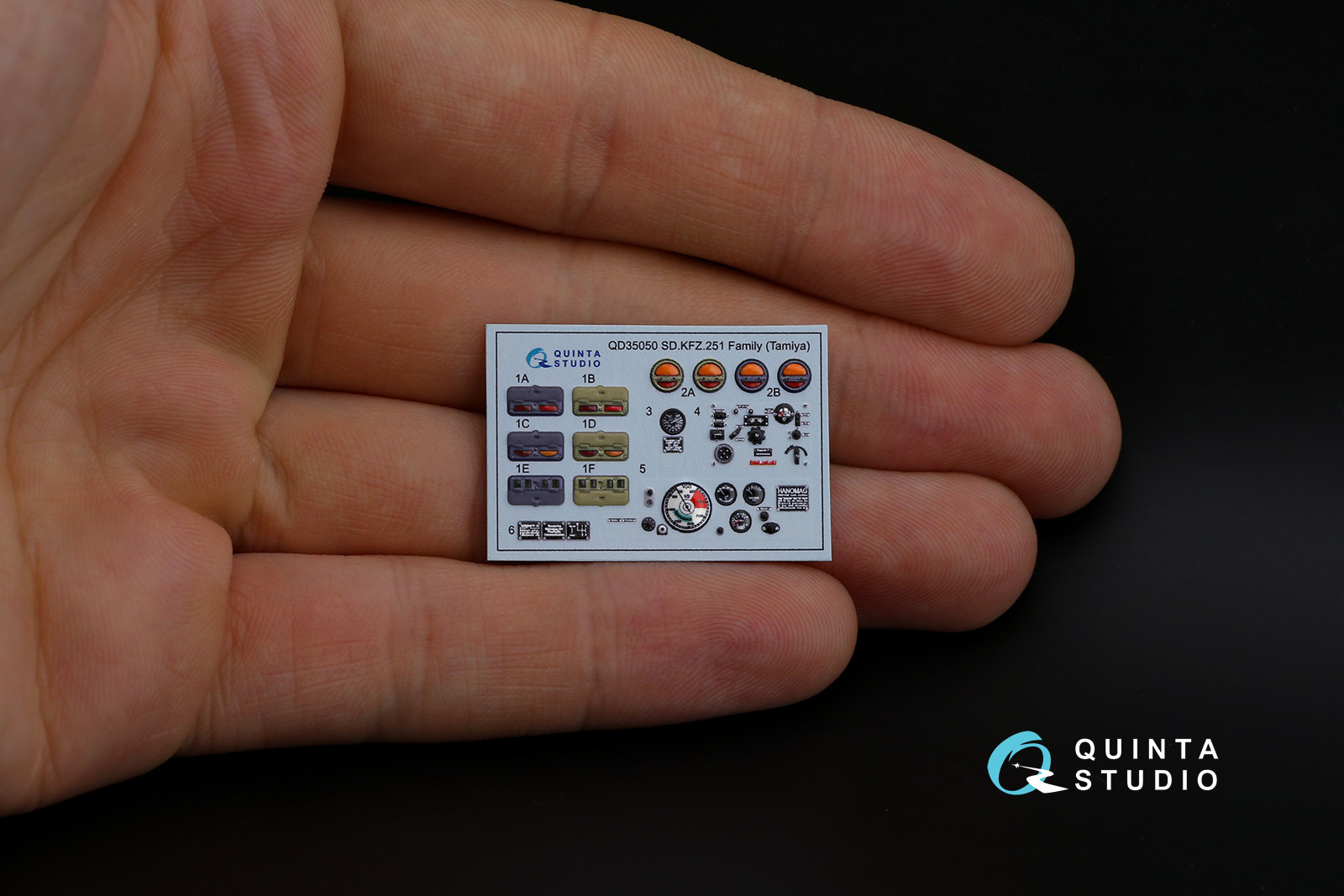 QD35050 3D Декаль интерьера кабины для семейства SD.KFZ.251 (Tamiya)