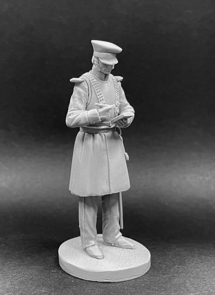 CHM-54331(M). Обер-офицер Лейб-Гвардии саперного батальона в кирасе для саперных работ, Россия 1815-16 гг. 54 мм. Материал - белый металл. Chronos Miniatures