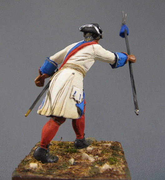 CHM-54106. Офицер армейских пехотных полков, Россия 1710-20 гг. Материал - смола. Chronos Miniatures