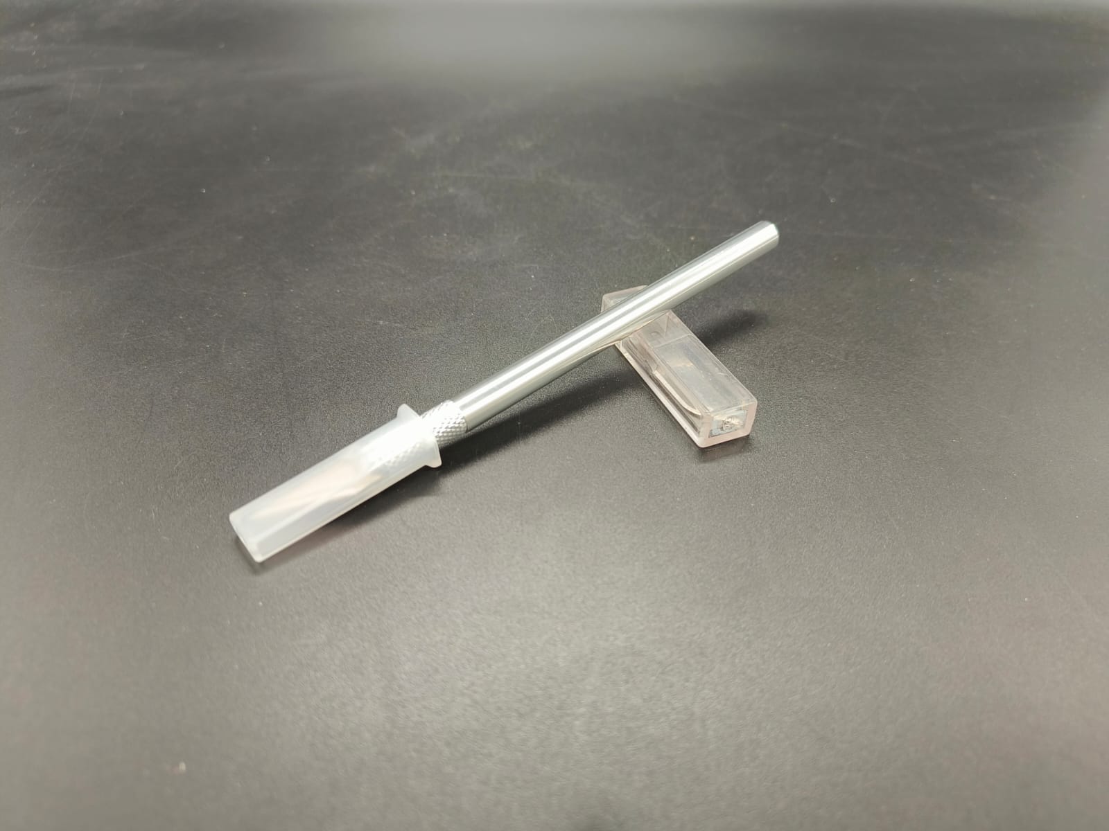 AT1002 Макетный нож металлический для моделей, творчества и хобби с набором лезвий