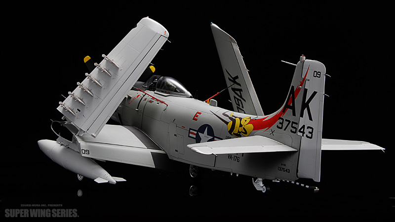 VOLKSWS15 Американский штурмовик DOUGLAS A-1H Skyraider U.S NAVY Incl U.S Aircraft ZOUKEI-MURA