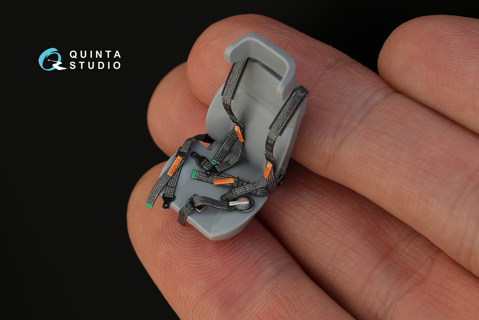 QR35001 Комплект ремней на одно кресло для семейства бронеавтомобилей Тайфун (Для всех моделей) 