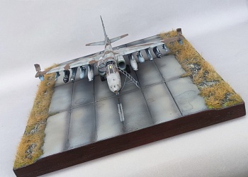 HE-48012 Подставка Полоса взлёта (Не для свободной продажи)