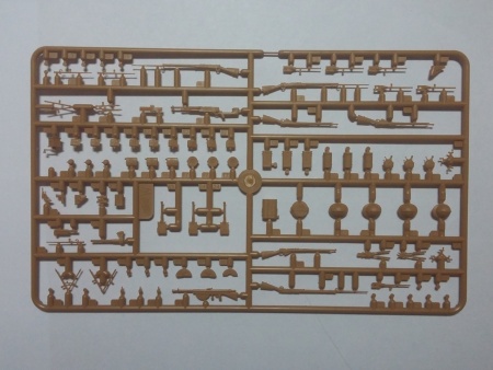35696 Фигуры, Французская пехота в противогазах (1916 г.) ICM