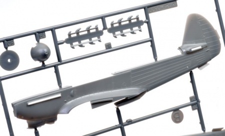 4817 Советский истребитель Як-1Б (Soviet fighter Yak-1b) Звезда